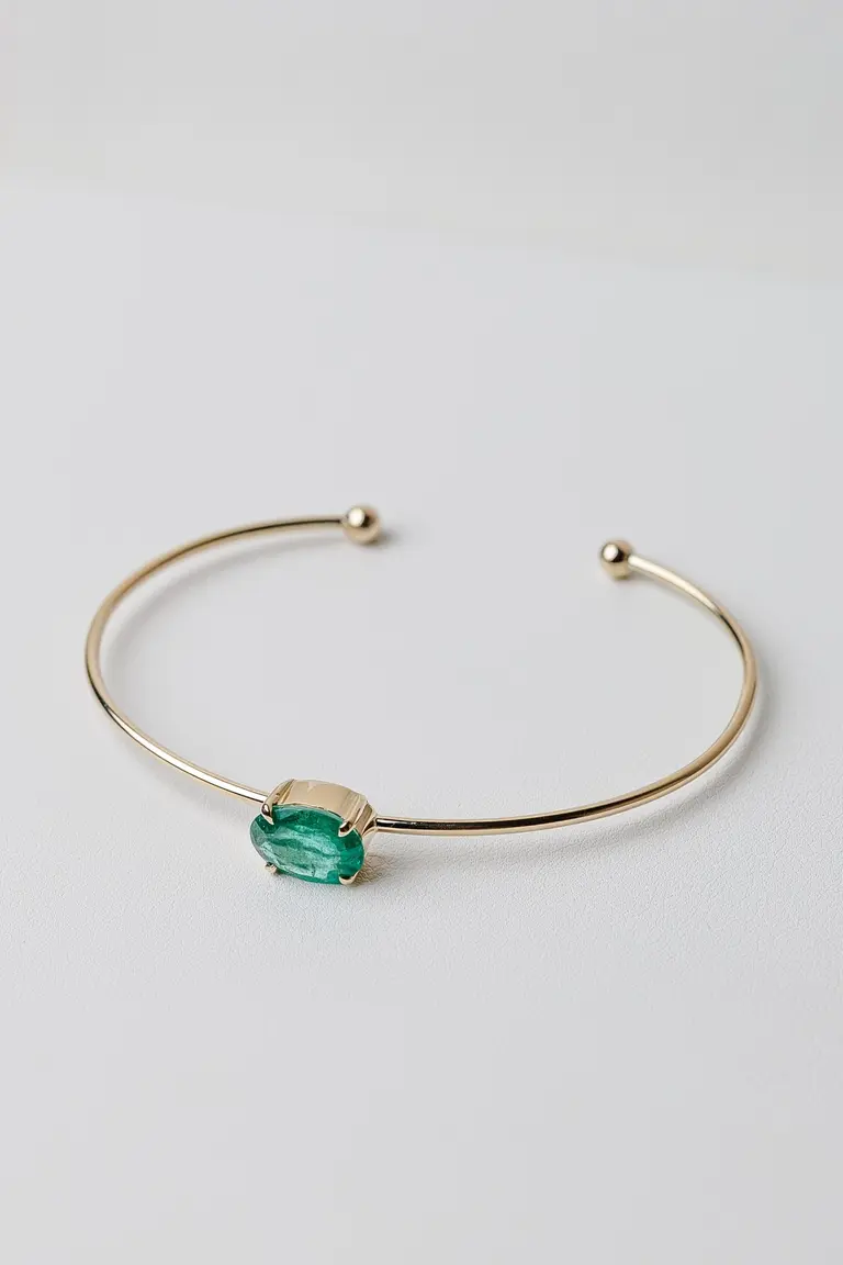 Bracelet with Emerald — photo 1